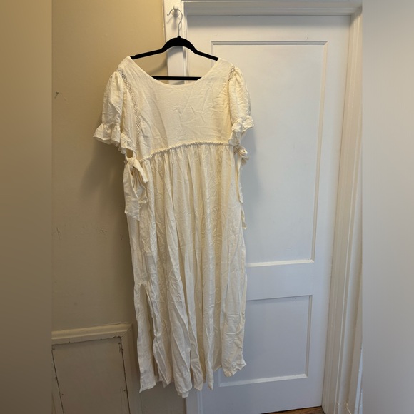 lorinda maxi dress white Strapless Ryden Maxi Dress | Hawaiian Apparel & Beachwear | White | One Size